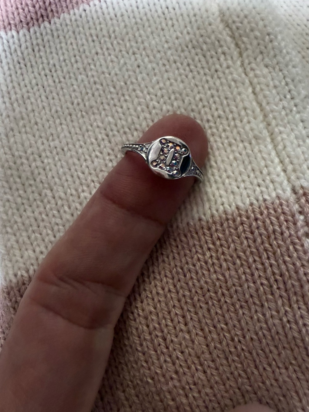 925 Sterling Silver Gemini Zodiac ring with Sparkling Accents Size 6.